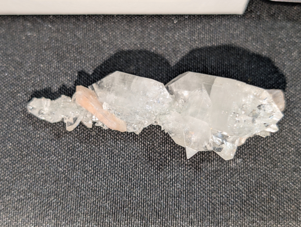 Apophyllite, stilbite