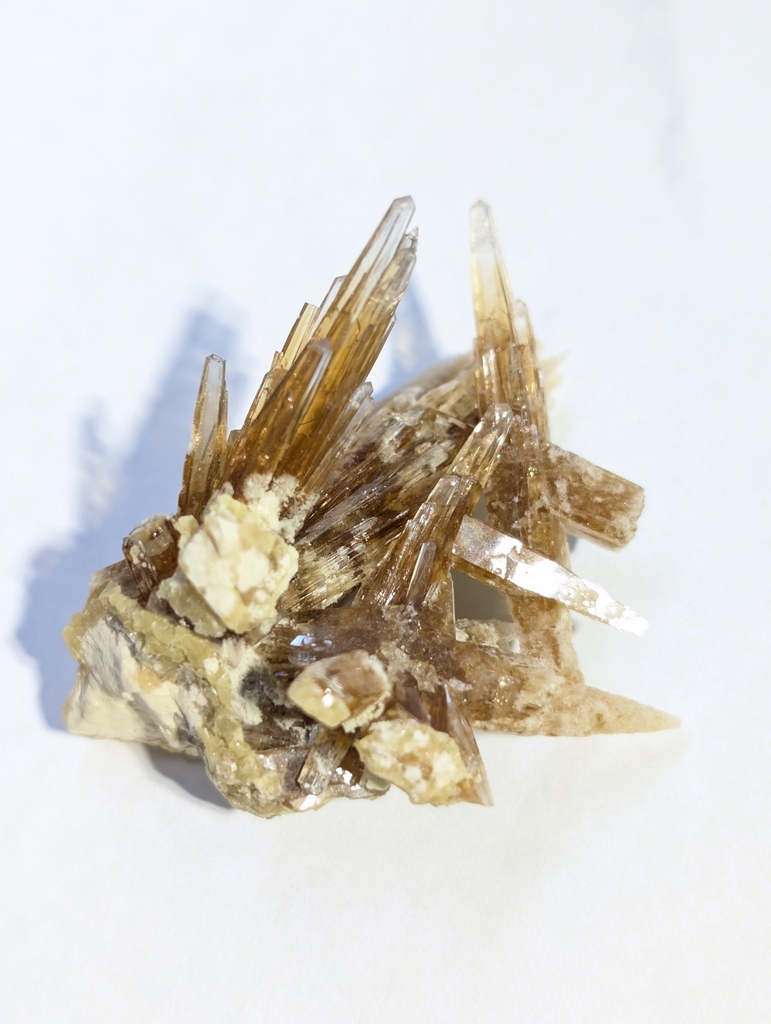 Celestine, Sulfur