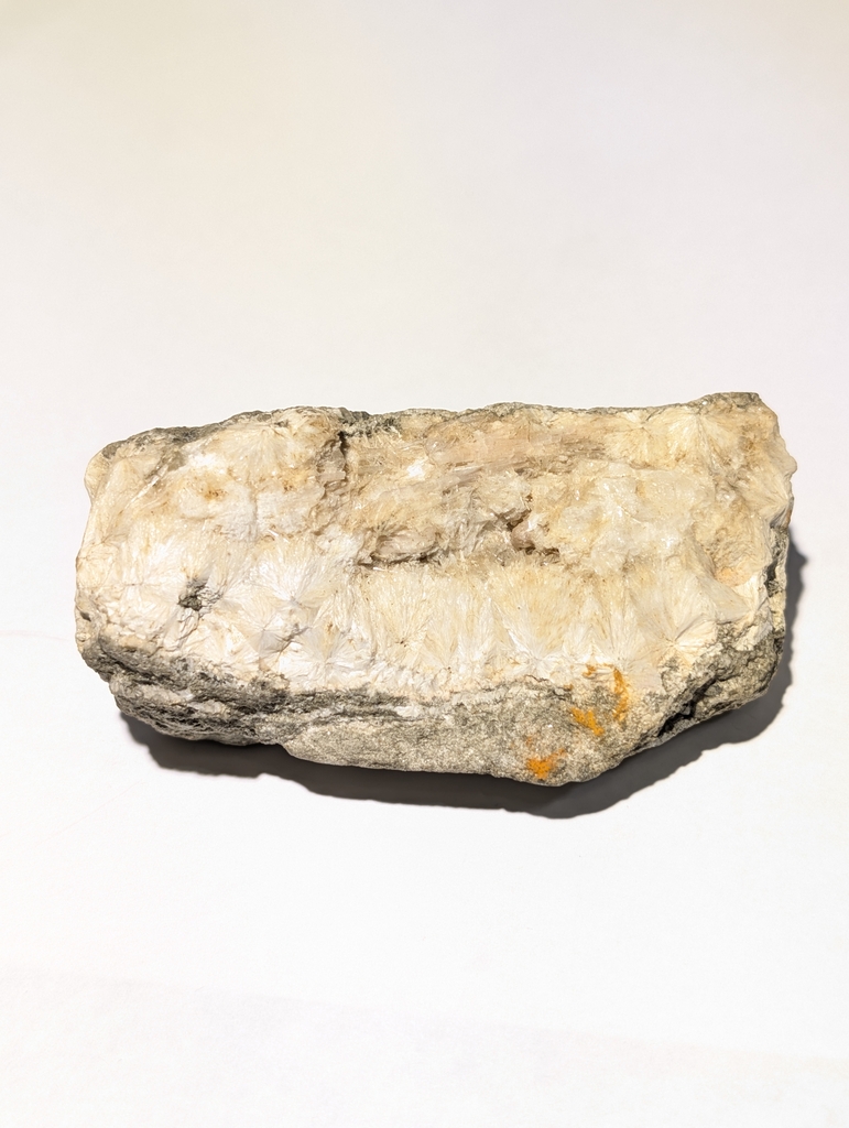 Natrolite, Pectolite
