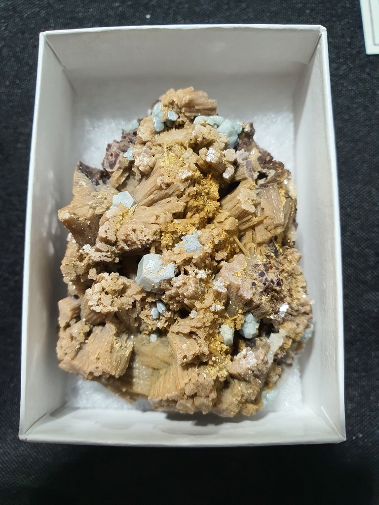 Fluorapatite, Lepidolite