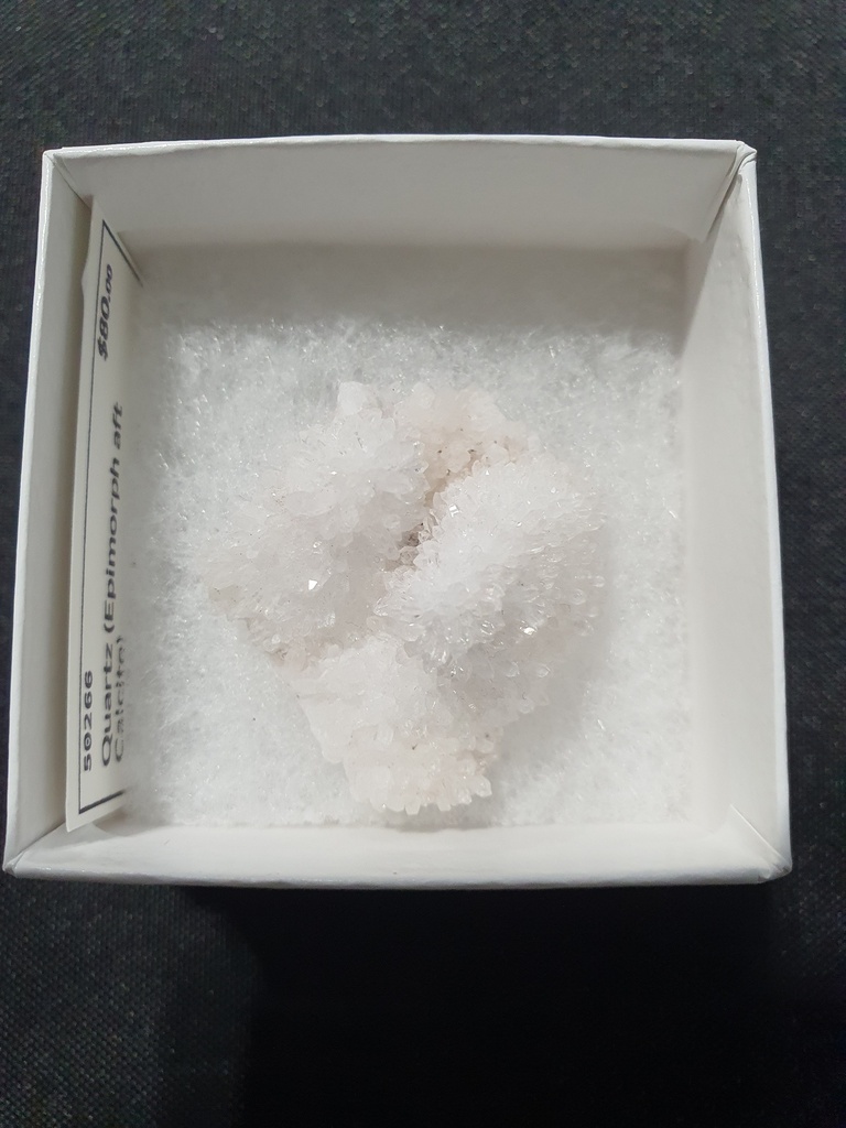 Quartz (Epimorph aft Calcite)