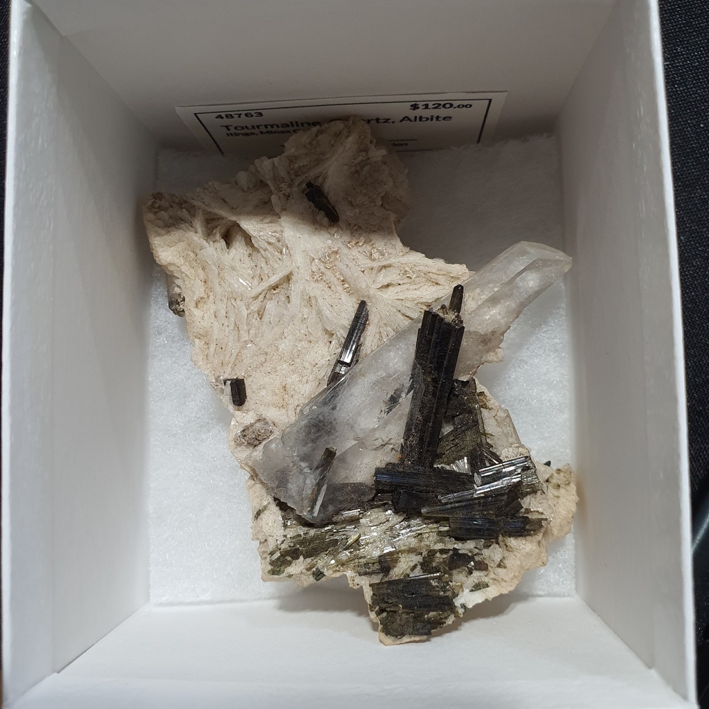 Tourmaline, Quartz, Albite