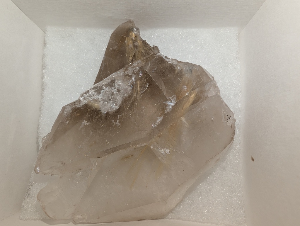Rutile in Quartz