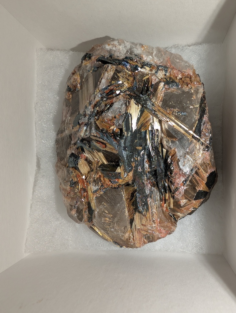 Rutile in Quartz