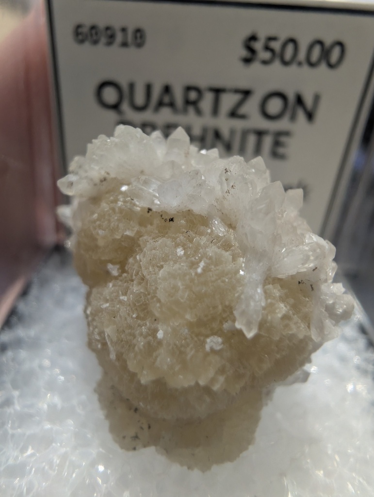 Quartz on Prehnite