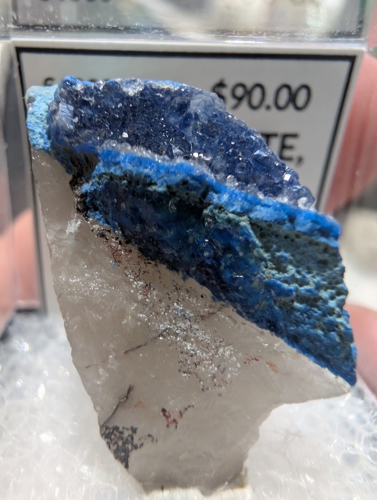 Shattuckite, Quartz