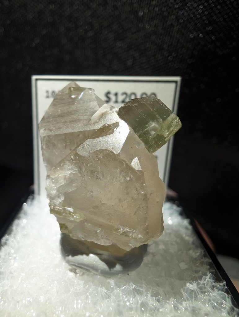 Tourmaline, Quartz