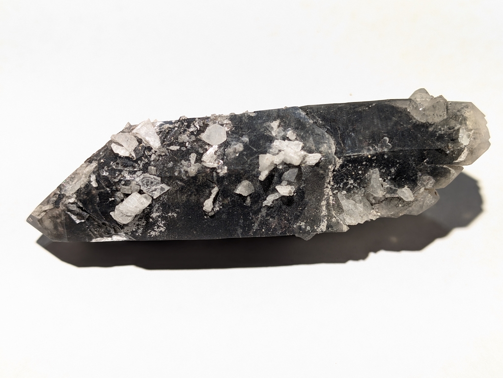Churchite-(Y), Quartz, Albite, Tourmaline