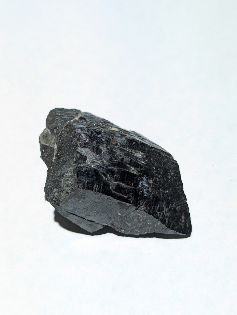 Wodginite