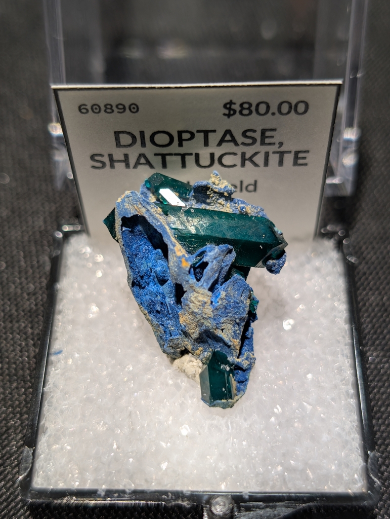 Dioptase, Shattuckite