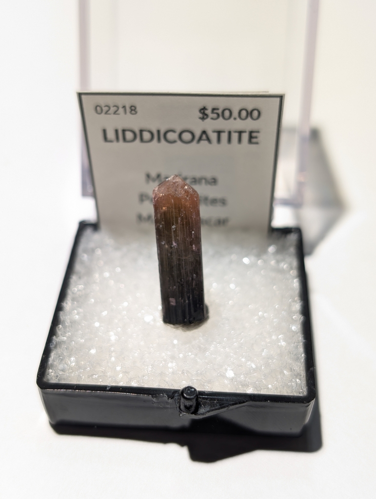 Liddicoatite