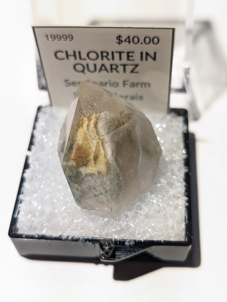 Chlorite In Quartz