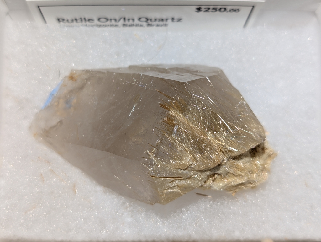 Rutile On/In Quartz