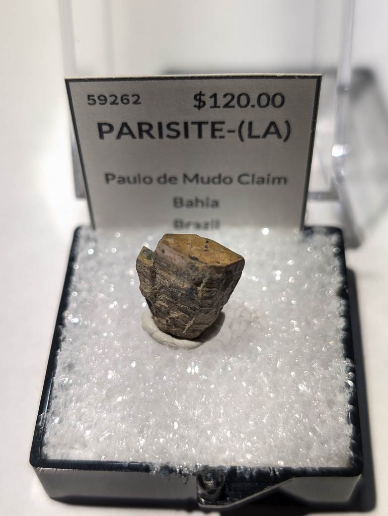 Parisite-(La)