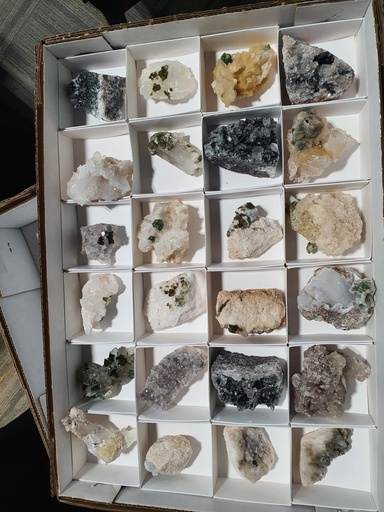 Uvite, Magnesite, Quartz, etc.