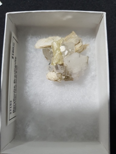 Beryllonite, Brazilianite