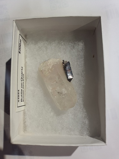 Rutile on Quartz