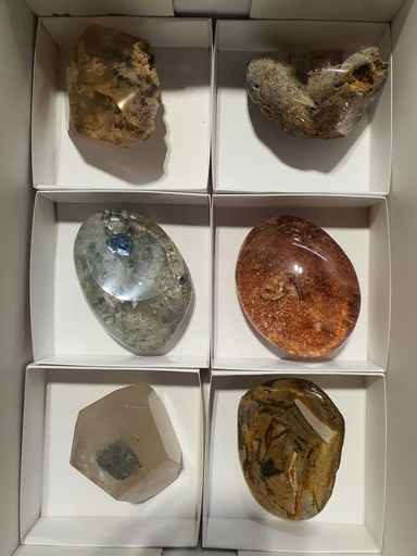 Quartz With Inclusions