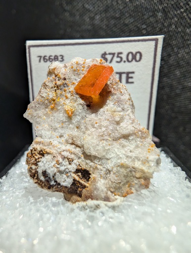 [638] Wulfenite