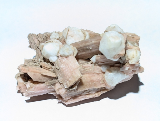 Serandite, Analcime