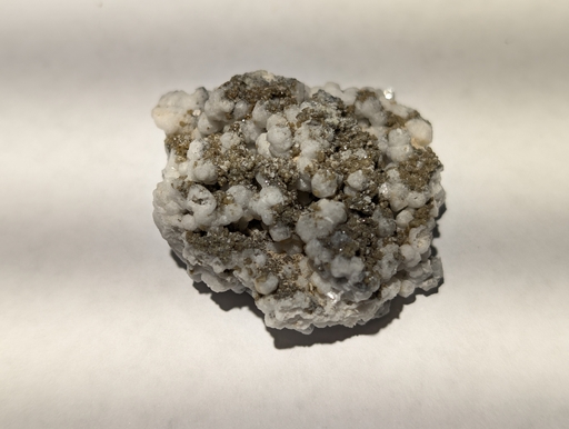 Rémondite, Analcime