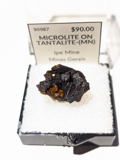 Microlite On Tantalite-(Mn)